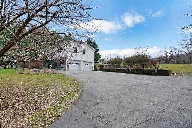 Foto del edificio - 255 Prospect Rd