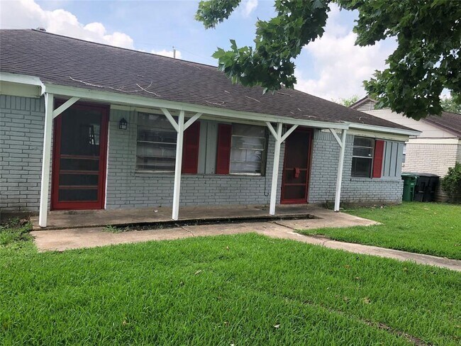 Building Photo - 4203 Grassmere St