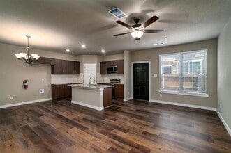Building Photo - 646 Fallow Dr