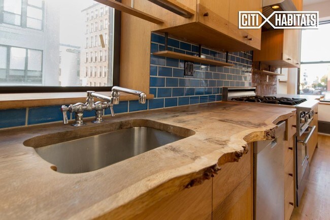 Foto del edificio - 68 N 3rd St