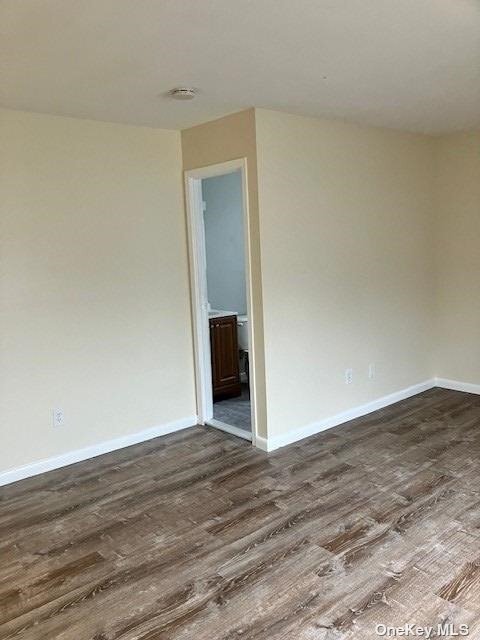 Foto del edificio - 39-8 Little Neck Pkwy