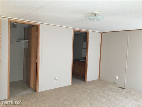 Building Photo - 457 Baywood Rd