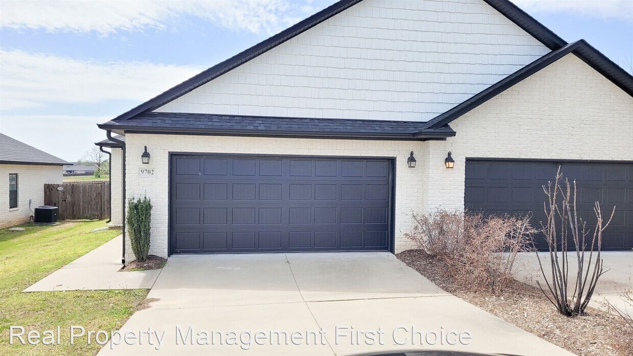 Primary Photo - 3 br, 2 bath House - 9702 Haven Blvd
