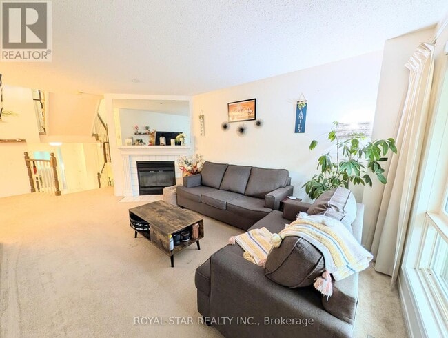 Photo du bâtiment - 38 Springcreek Crescent