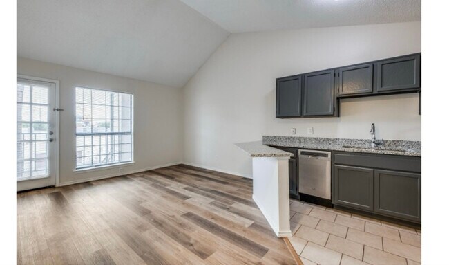 Foto del edificio - 6108 Abrams Rd