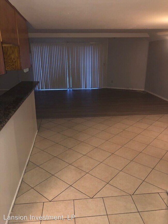 Foto del edificio - 7817 Vineland Ave