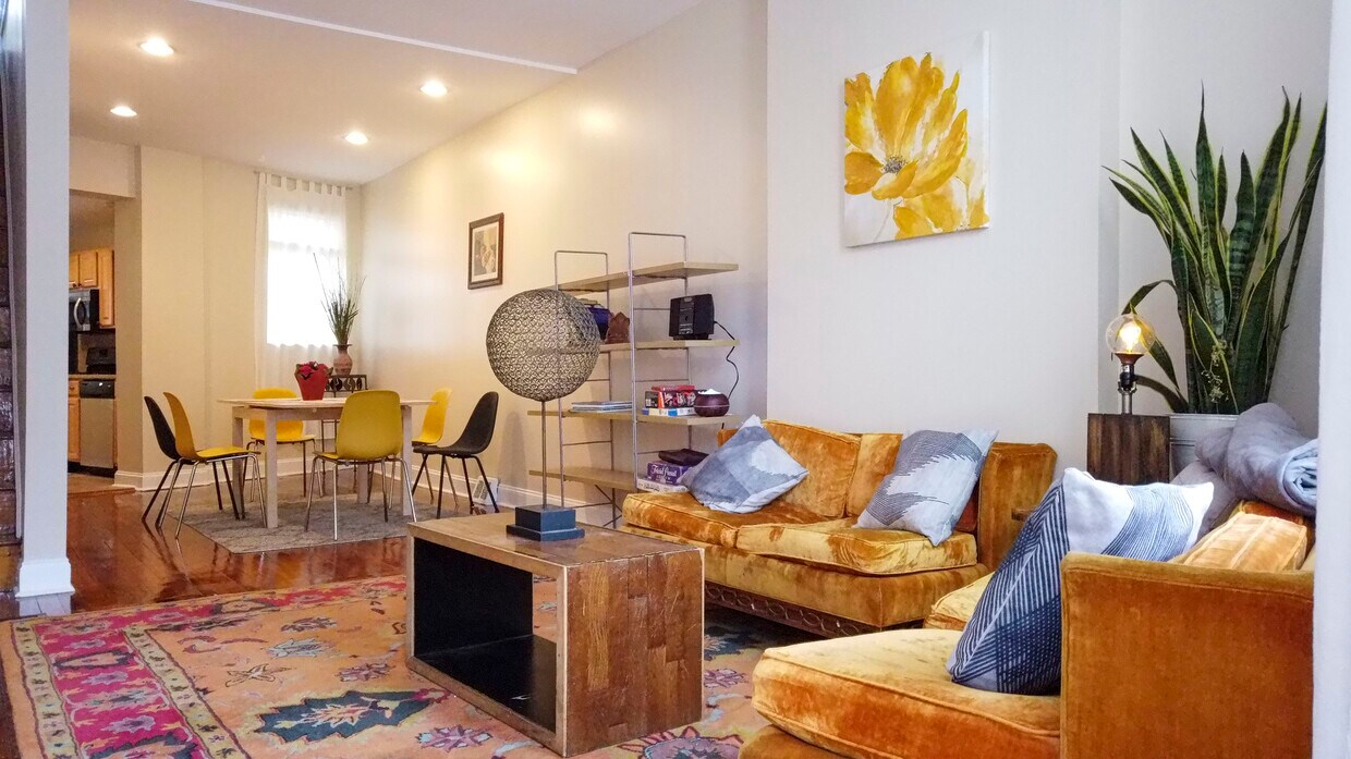 Foto principal - 3581 Calumet St