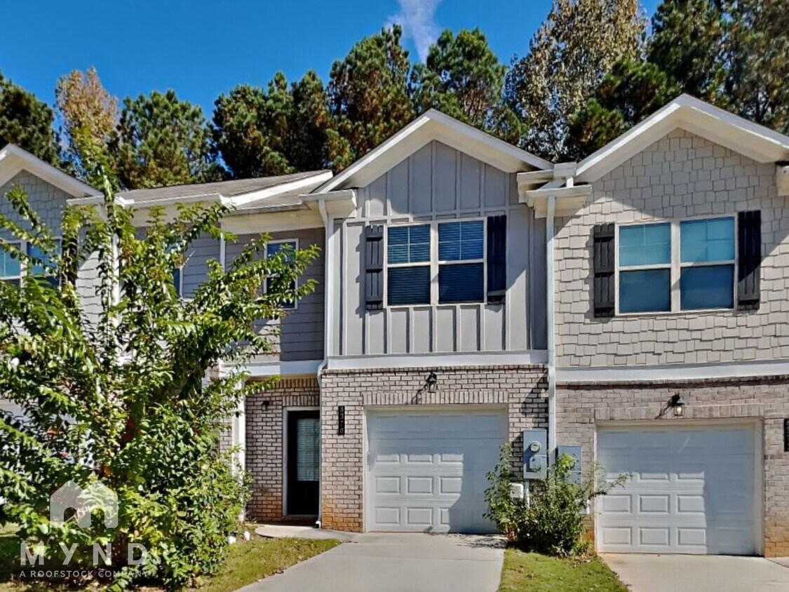 Foto principal - 8370 Douglass Trail