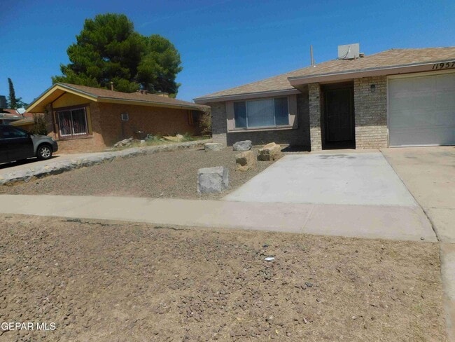 Building Photo - 11957 Picasso Dr