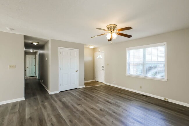 Building Photo - 291 Agin Way