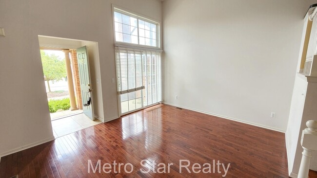 Building Photo - 2749 Barclay Way