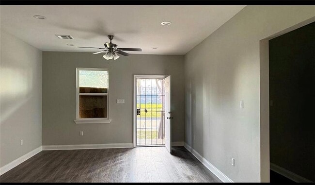 Building Photo - 7935 Read Blvd