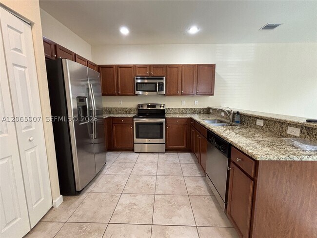 Foto del edificio - 15051 SW 116th St