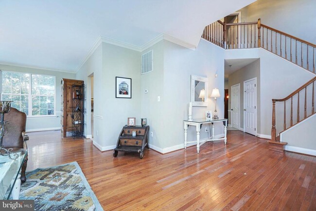 Building Photo - 717 Galloway Dr SE