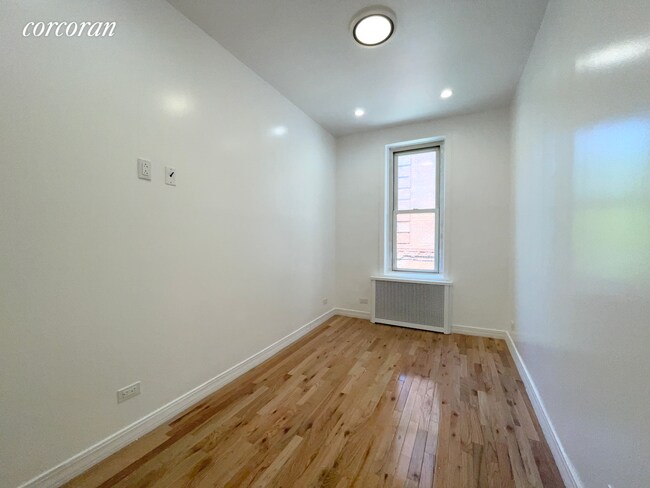 Building Photo - 285 Rockaway Pkwy