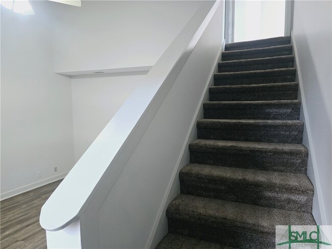 Foto del edificio - 1039 N Ash St