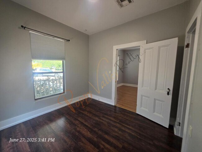 Foto del edificio - 305 Grandview Ave