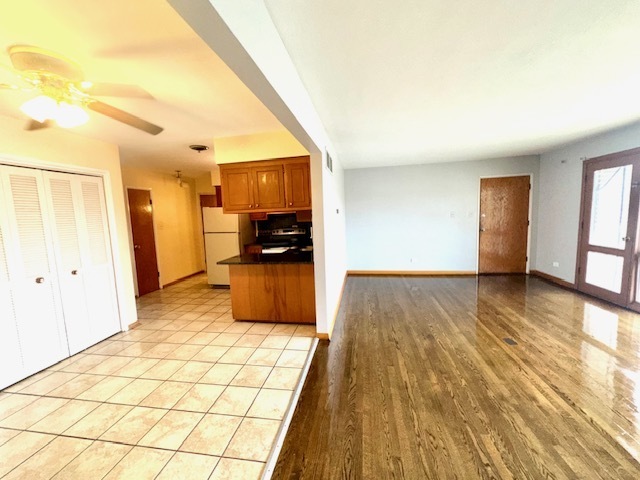 Foto del edificio - 3158 W 93rd St