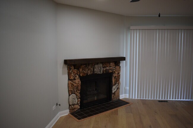Foto del edificio - 1042 Auburn Ln