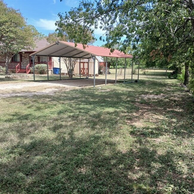 Foto del edificio - 1531 Co Rd 269