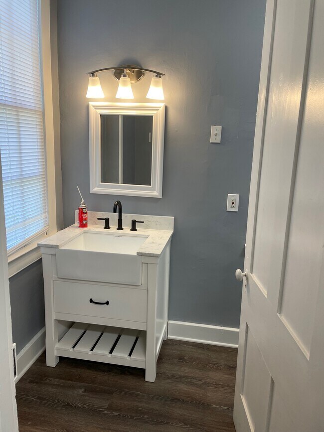 new bathroom - 930 Ash St