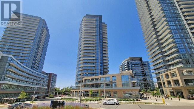 Photo du bâtiment - 50 Forest Manor Rd