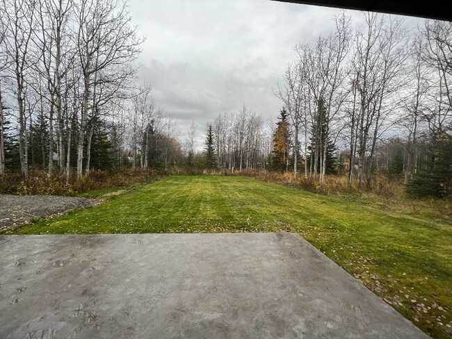 Foto del edificio - 48160 Rustic Ave