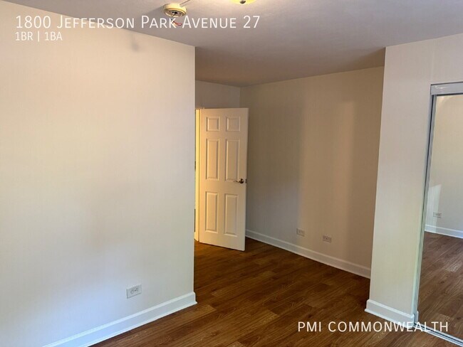Foto del edificio - 1800 Jefferson Park Ave