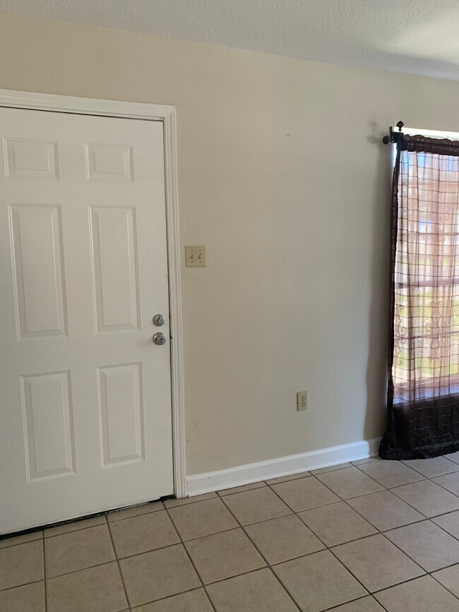 2904 Gravier St, New Orleans, LA 70119 Townhome Rentals in New