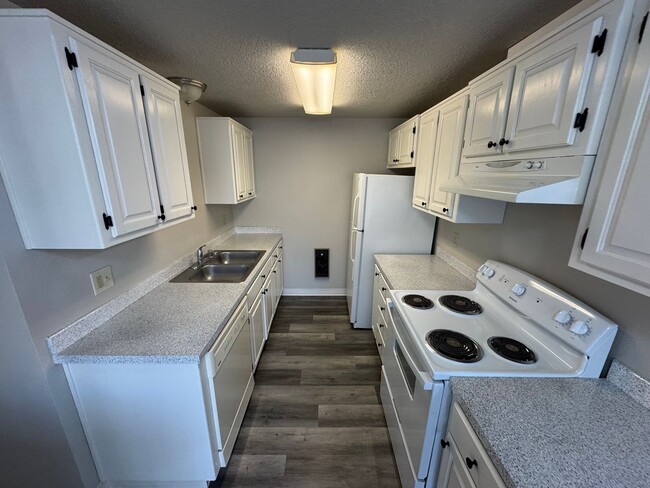 Building Photo - CL2622-2624