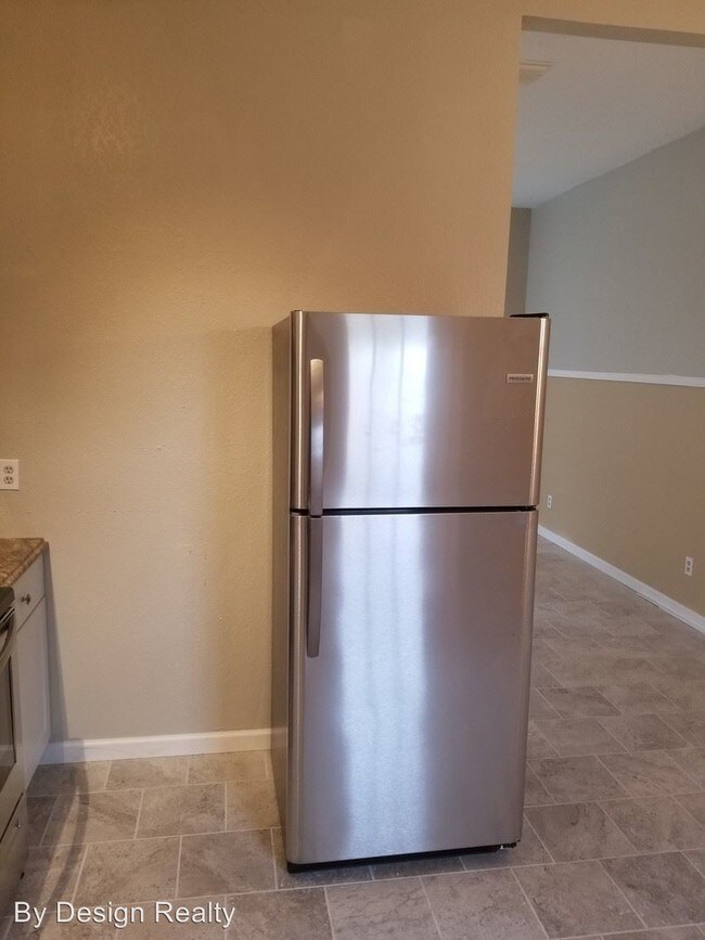 Building Photo - 2 br, 1 bath House - 247 E Calle Arizona