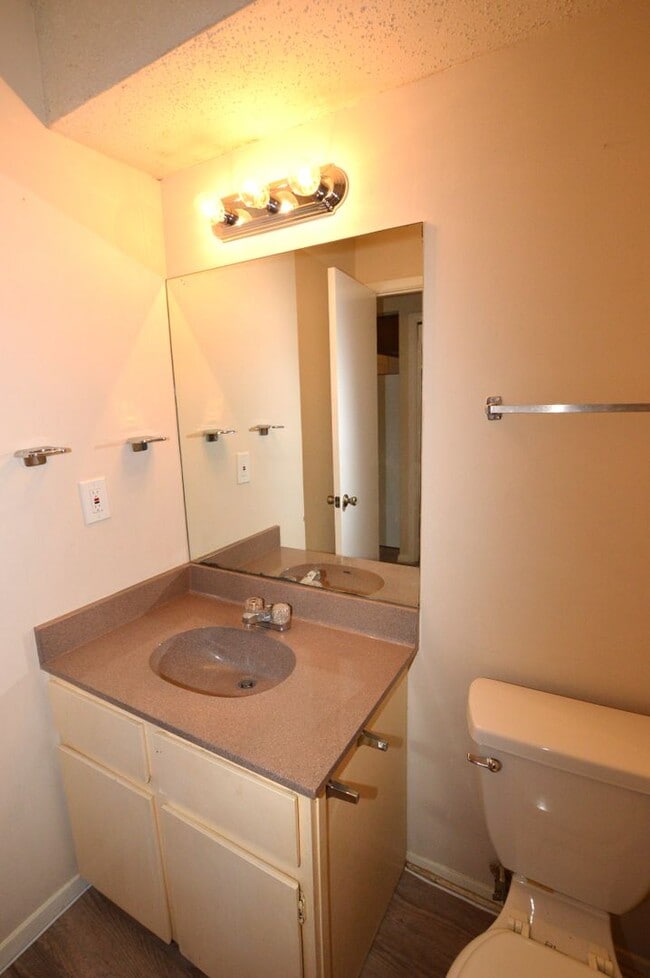 Foto del edificio - 9023 Sawtooth Ln