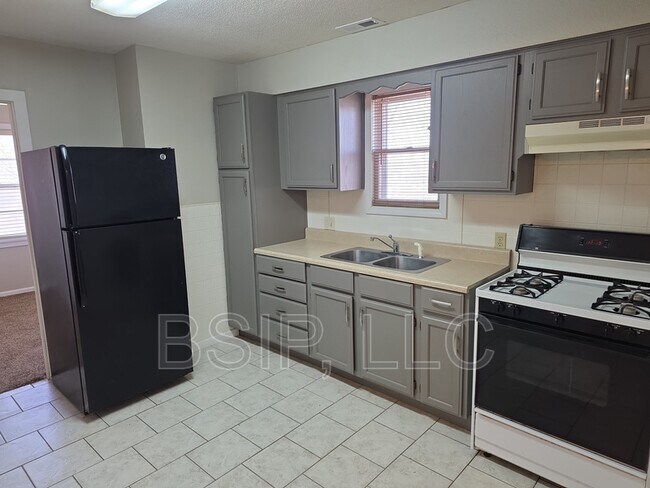 Foto del edificio - 1141 NE Chester Ave