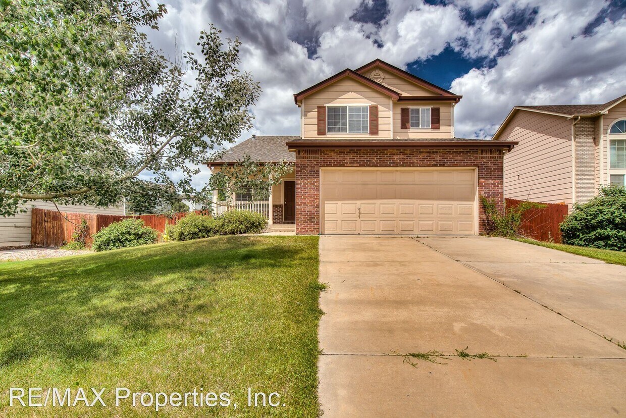 4 br, 3 bath House 2220 Blizzard Valley House for Rent in