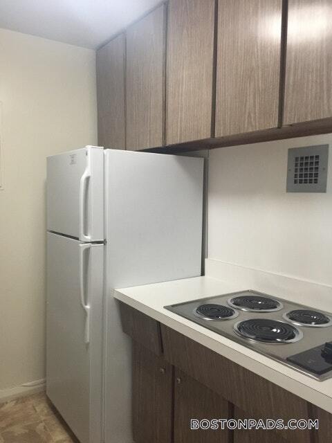 Foto principal - 1455 Commonwealth Ave
