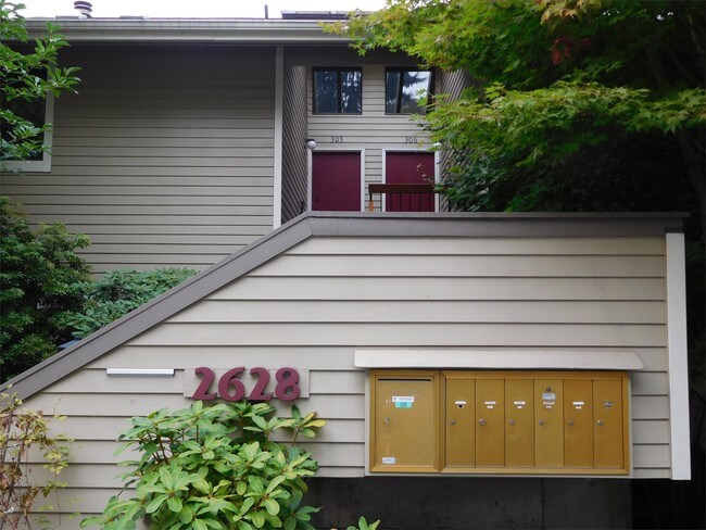 Building Photo - 2628 4th Ave