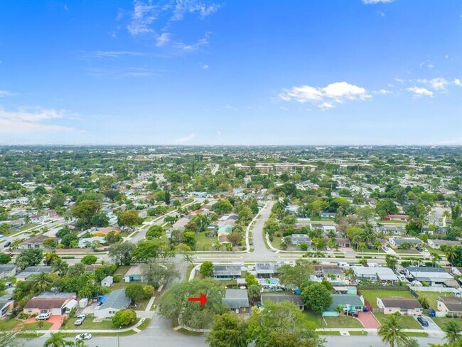 Vista aérea del vecindario - 6500 SW 16th St
