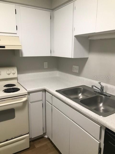 Building Photo - 2690 Coral Landings Blvd