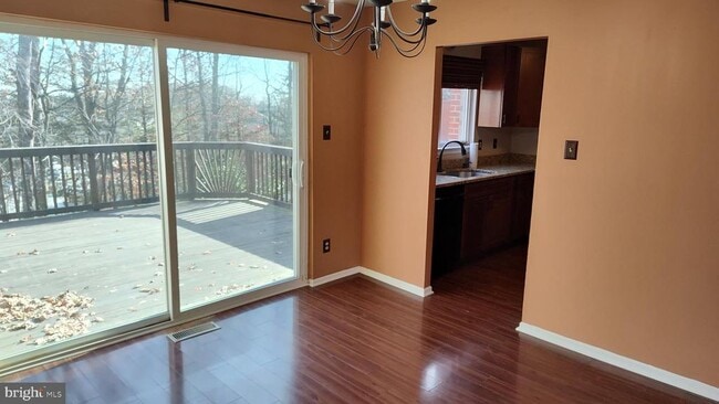 Building Photo - 9211 Hines Estates Dr