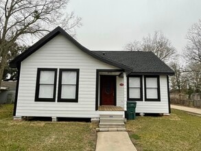 Building Photo - 2478 San Jacinto St