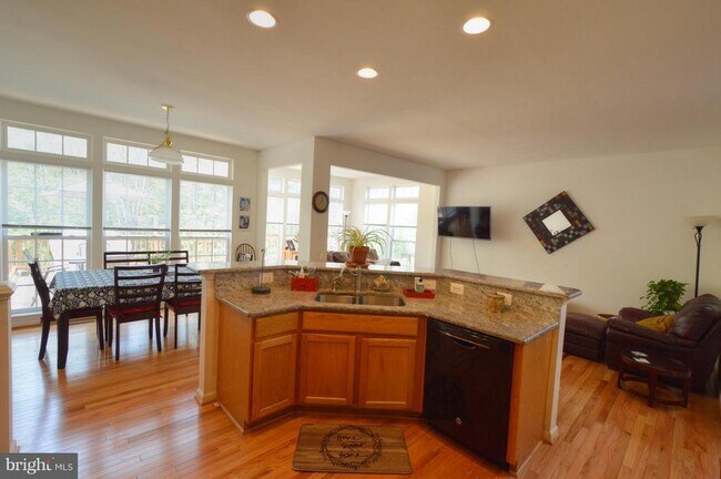 Building Photo - 22111 Chelsy Paige Square