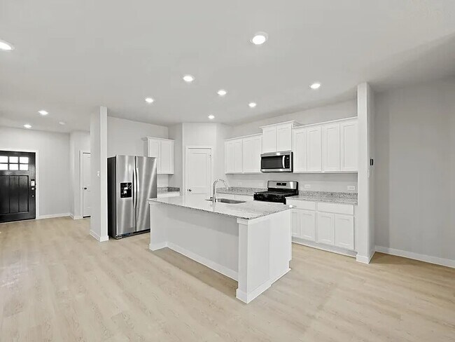 Foto del edificio - 17119 King Eider Rd