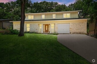 Building Photo - 1713 Deerfield Dr