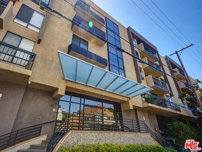 Building Photo - 7320 Hawthorn Ave