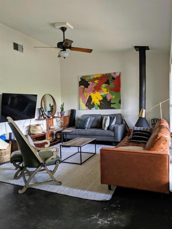 Foto del edificio - 704 Ramble Ln