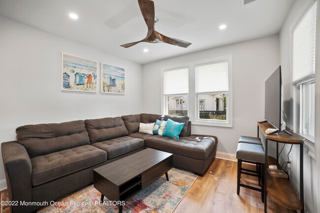 110 11th Ave Unit Rear East photo'