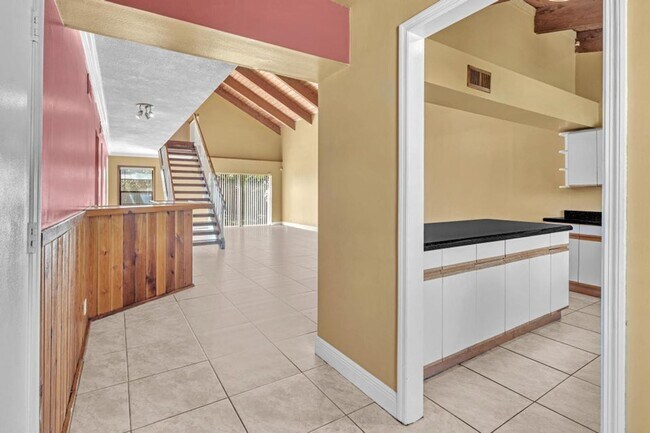 Foto del edificio - Beautiful 3 bedroom 2 bathroom Home in heart of  Delray Beach