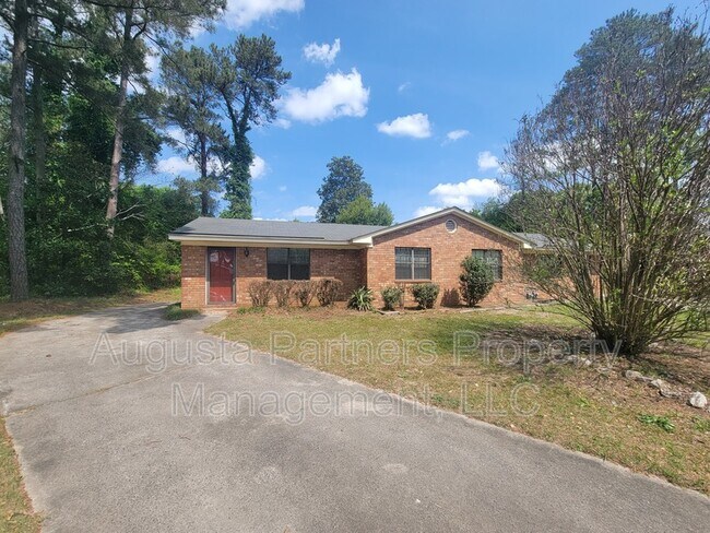 Building Photo - 105 Blue Ct