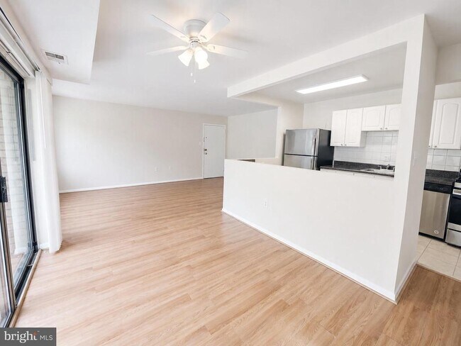 Foto del edificio - 5107 Crossfield Ct