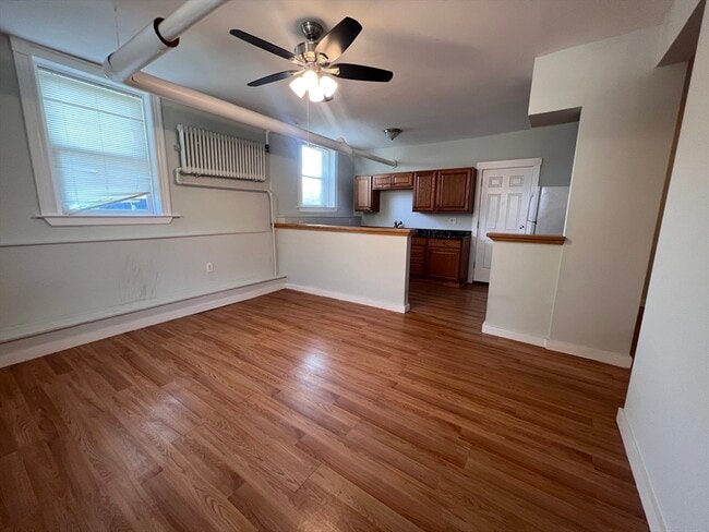 Building Photo - 7 Sherborn Ct